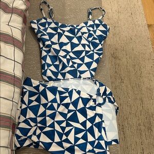Geometric Blue/White One Piece with cover up skirt adorable/ great blue color!